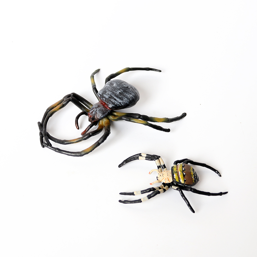 Realistic Plastic Bugs Figurin - Bonsai Garden Ideas recension och pris