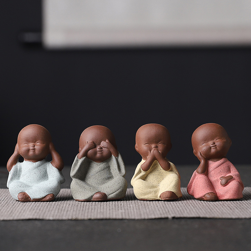 Y Ceramic Mini Monk Figurines  - Bonsai Garden Meaning recension och pris
