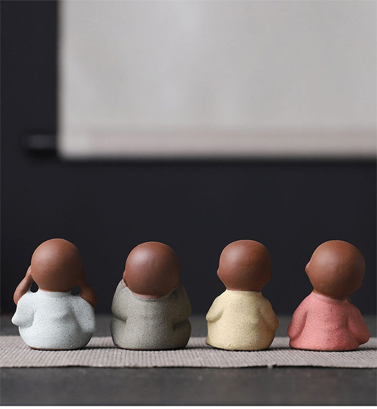 Y Ceramic Mini Monk Figurines  - Bonsai Garden Meaning recension och pris
