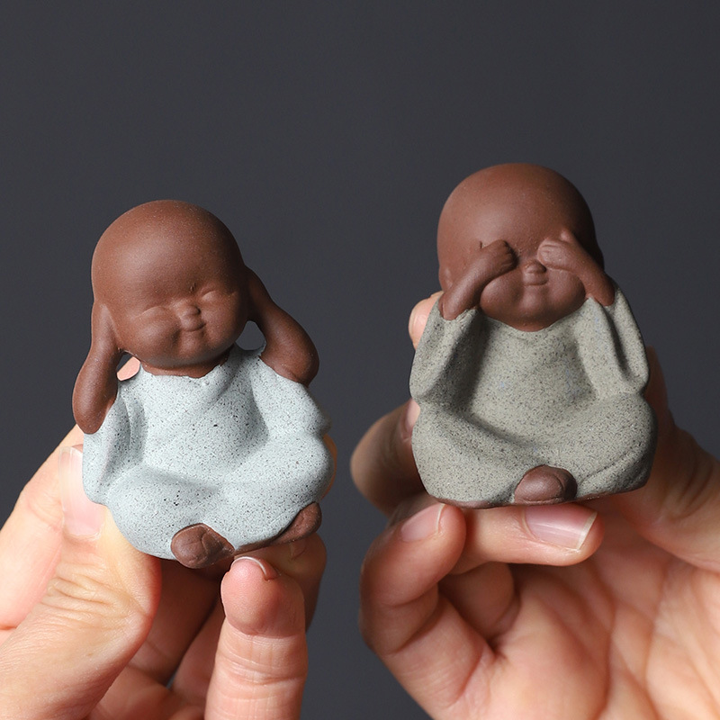 Y Ceramic Mini Monk Figurines  - Bonsai Garden Meaning recension och pris
